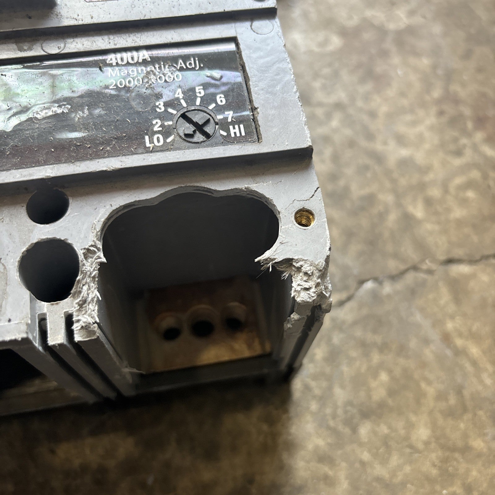 SIEMENS JXD22B400 SENTRON SERIES 400 AMP BREAKER Read5