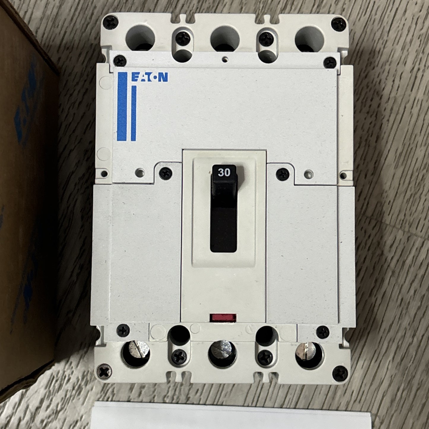 EATON PDG23X0030XTXL  3 Pole 690v Max 30A Circuit Breaker NEW3