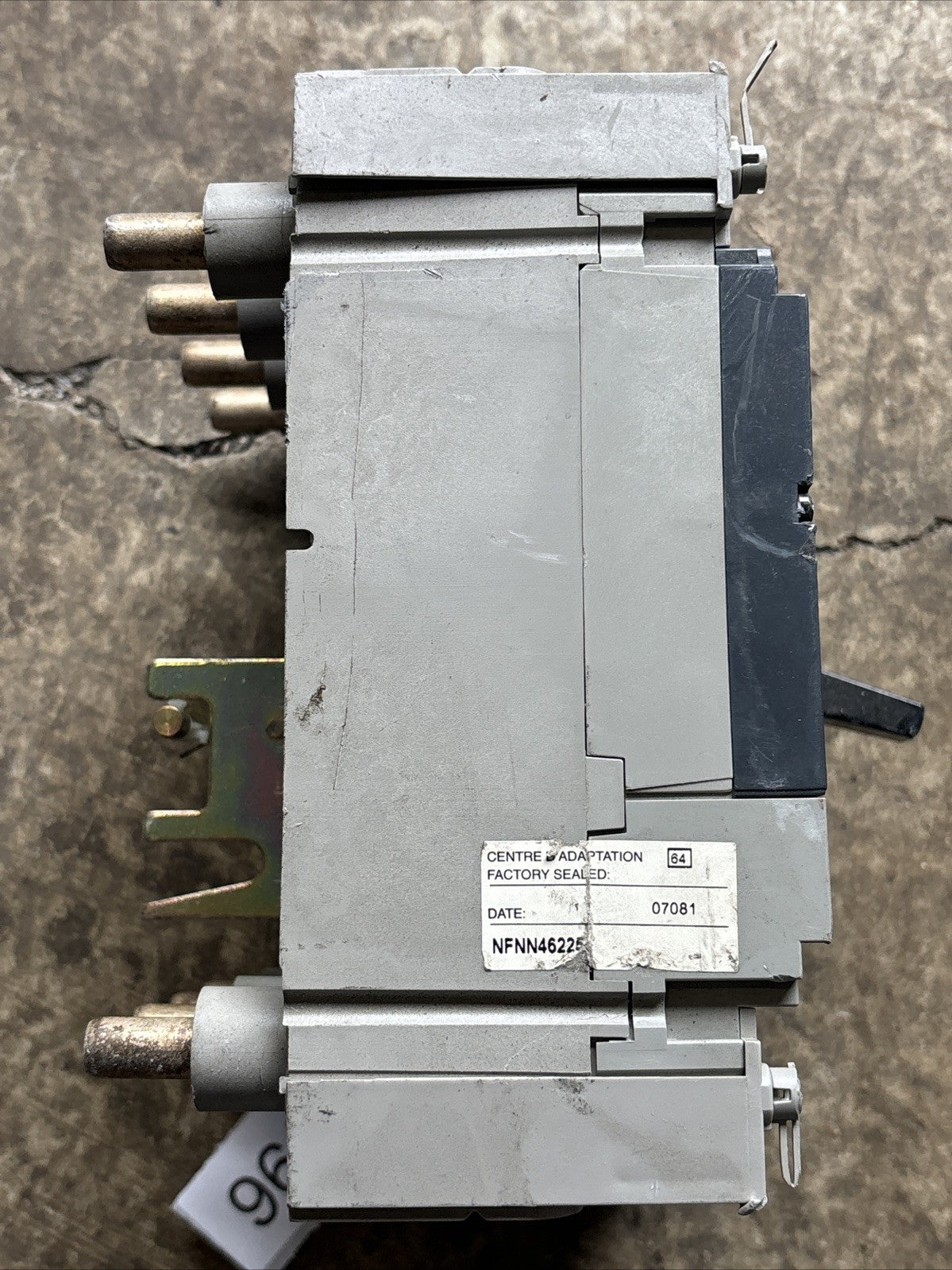 Merlin Gerin NSF250 N Circuit Breaker w/ 29278/29279 Plug In Base 225A Trip5