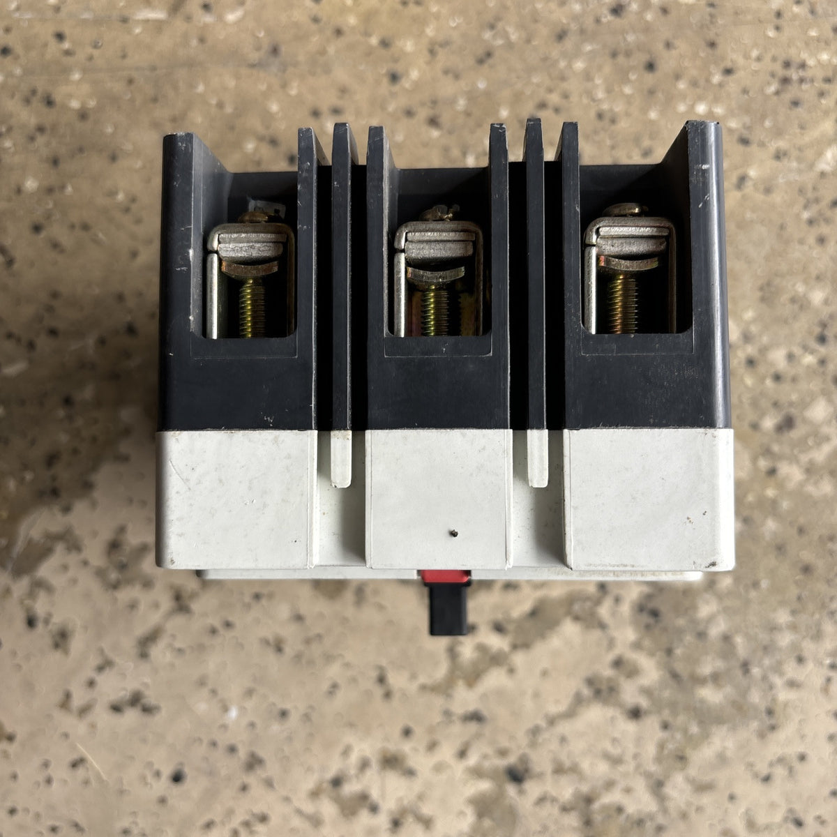 Westinghouse Circuit Breaker HMCP015E0C 15A 600V 3P HMCP4