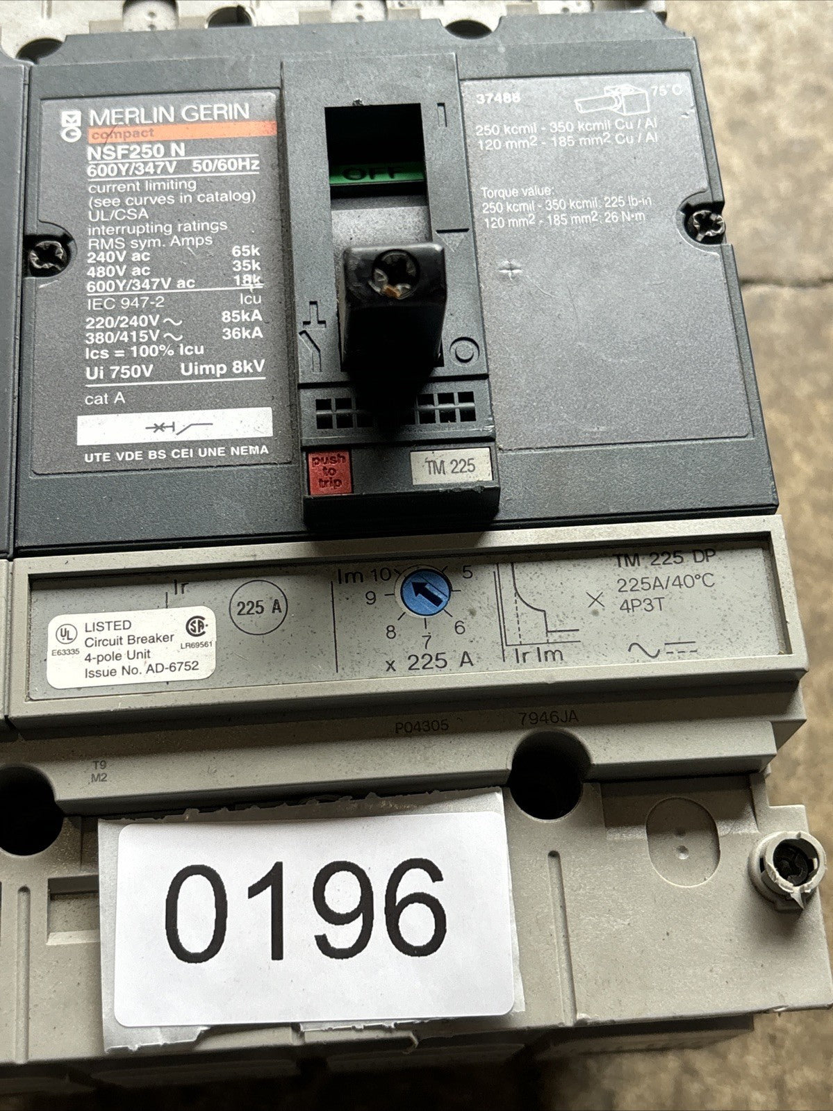 Merlin Gerin NSF250 N Circuit Breaker w/ 29278/29279 Plug In Base 225A Trip3