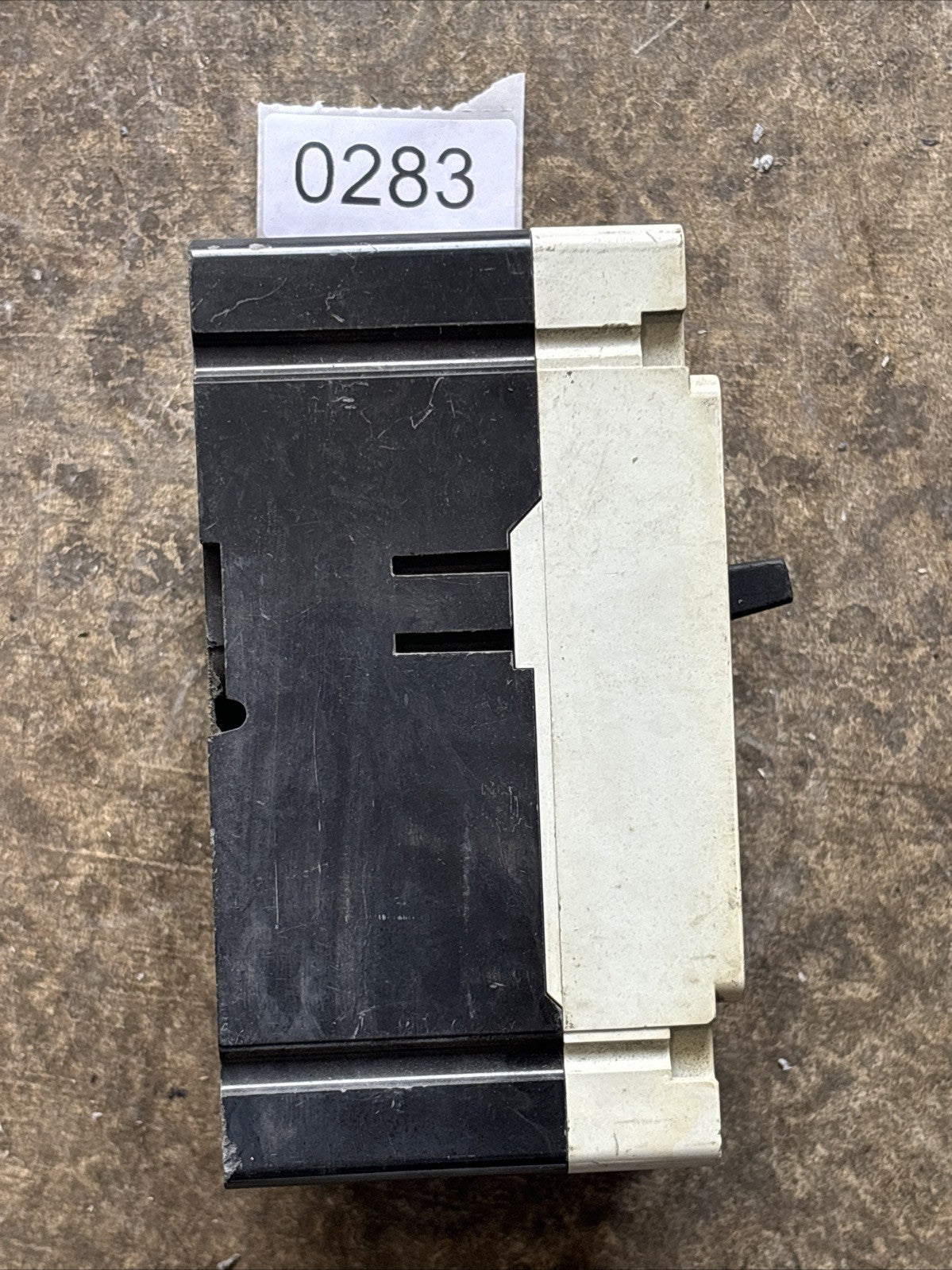 Westinghouse EHD3070 3 Pole 70A 480/240V Circuit Breaker4